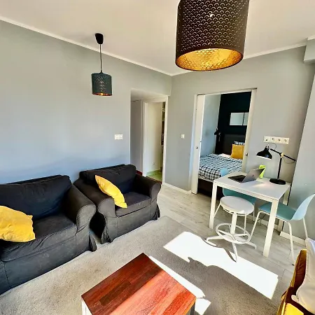 Gold 2 King Size Bed, Metro X2 Free Wifi, 50'tv Netflix, Hbo, Appletv+ * Varsovie