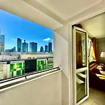 Gold 2 King Size Bed, Metro X2 Free Wifi, 50'tv Netflix, Hbo, Appletv+ 바르샤바