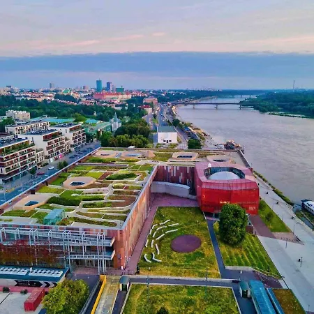 Gold 2 King Size Bed, Metro X2 Free Wifi, 50'tv Netflix, Hbo, Appletv+ * Warsaw