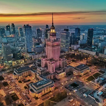 Gold 2 King Size Bed, Metro X2 Free Wifi, 50'tv Netflix, Hbo, Appletv+ Warsaw