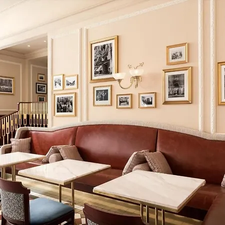 Gold 2 King Size Bed, Metro X2 Free Wifi, 50'tv Netflix, Hbo, Appletv+ * Warsaw